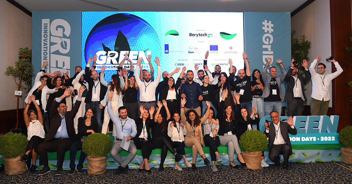 Group Photo - GrID 2022 - 1200 x 628